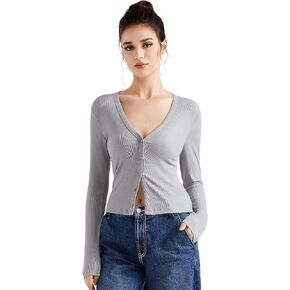 سترة SUUKSESS النسائية خفيفة الوزن مضلعة ورقبة على شكل حرف V وأزرار لأعلى وأكمام طويلة in Kuwait