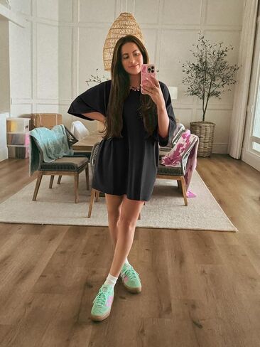 Womens Oversized T Shirt Dress Short Sleeve Crewneck Tunic Tops Basic Summer Casual Mini Short Dresses with Pockets in Saudi Arabia