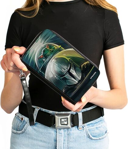 محفظة Star Wars بإبزيم للأسفل، سحاب حولها، وضعية Mandalorian Din Djarin وGrogu Starfighter Cockpit Pose، جلد نباتي in Kuwait