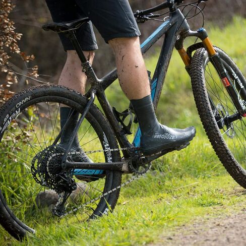 veloToze Tall Gravel Shoe Cover - MTB Overshoes Protect Cycling Shoes on Gravel Trails and Mountain Bike Rides - Protects Shoes and Feet from Rain in Saudi Arabia
