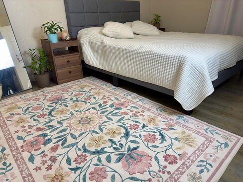 سجاد Lahome باللون الوردي الزهري للفتيات في غرف النوم، سجاد منطقة بوهو قابل للغسل مقاس 8 × 10، سجادة رقيقة ناعمة ذات كومة منخفضة مع دعم مطاطي مانع للانزلاق لغرفة الأطفال وغرفة الطعام والحضانة (وردي فاتح 8 × 10) in Kuwait