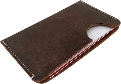 اختبئ واشرب، حامل بطاقات بسيط مصنوع يدويًا من جلد محبب بالكامل - بني بوربون in Kuwait