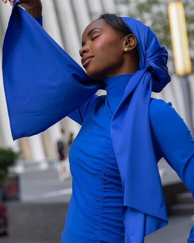 The Drop Women's Head Scarf by @aissatatdiallo in Saudi Arabia