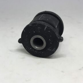 Genuine OEM 55116-29000 Bush - Trail Arm / 5511629000 for Hyundai Tucson 05-09 Tiburon 97-08 Elantra 96-06 Kia Sportage 05-10