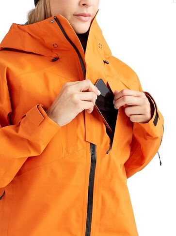 Stoker Gore-Tex 3L Jacket - Women's Medium in Saudi Arabia