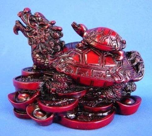 تمثال سلحفاة Monkey King TM Feng Shui Dragon Turtle السلحفاة يقف على سرير من العملات المعدنية وسبائك الذهب Lucky Wealth (أحمر) in Saudi Arabia