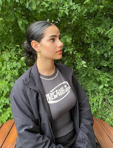 EMMIOL Y2k Fairy Grunge Long Sleeve Shirts For Women - Vintage Floral Print Graphic V Neck Crop Tops Emo Gothic Clothes in Kuwait