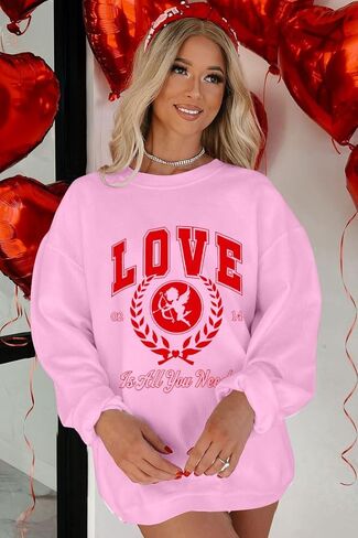 LUKYCILD بلوزات عيد الحب للنساء كبيرة الحجم الحب هو كل ما تحتاجه سويت شيرت هدايا عيد الحب لقمصانها غير الرسمية in Kuwait