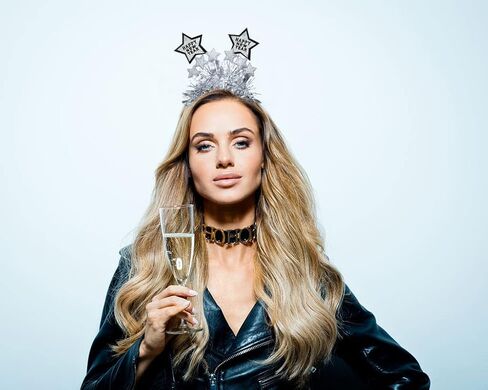 2 PCS Happy New Year Headbands Tiara for Women Men, Glitter Sequins Stars Headband Gold Tassel Hair Accessories Holiday Head Boppers for 2025 New Year Eve Party Favors Decor in Saudi Arabia