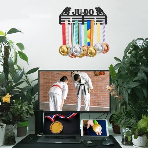 حامل ميدالية الجودو النسائية من سوبردانت، رف عرض ميداليات رياضية لأكثر من 60+ ميدالية، حامل عرض شريطي مثبت على الحائط، حامل شماعات ديكور، خطاطيف حديدية، هدايا للأم، لاعبات الجودو in Kuwait