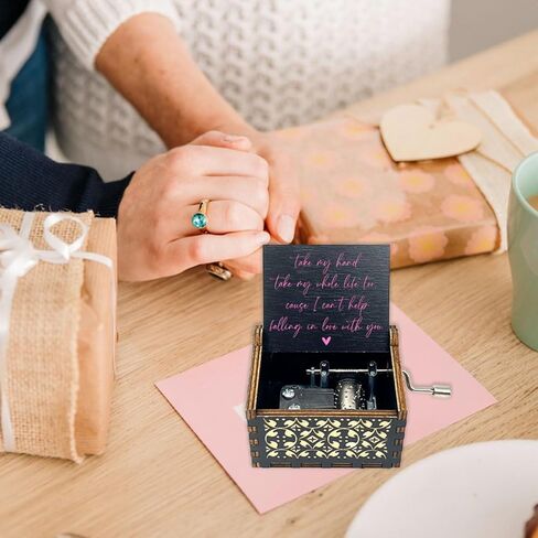 ukebobo Wooden Music Box - Can’t Help Falling in Love Music Box,for The Lover Or Boyfriend,Valentine’s Day Gifts, Birthday Gifts, 1 Set in Kuwait