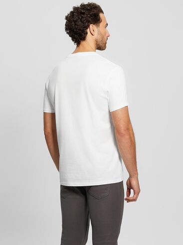 GUESS Men's Short Sleeve Classic Logo Tee in Saudi Arabia