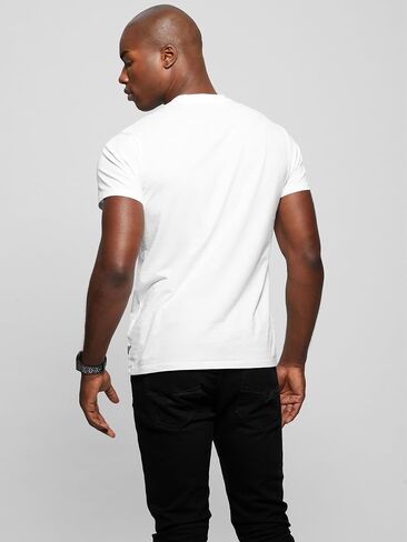 GUESS Men's Short Sleeve Classic Logo Tee in Saudi Arabia