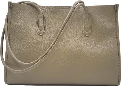 Whitney Tote in Saudi Arabia