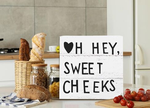 لافتة Hello Sweet Cheeks - ديكور الحمام، لمسة منزلية للمزرعة - لافتة صندوق على رف خشبي أسود ريفي للنساء والعائلة والأصدقاء وأرفف المرحاض، مثالية للشقة والمنزل مقاس 12.7 × 12.7 سم in Kuwait
