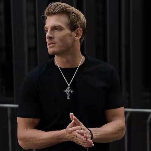 Skull Necklace Stainless Steel Gothic Punk Skull Pendant Necklace Jewelry for Men Boys in Kuwait