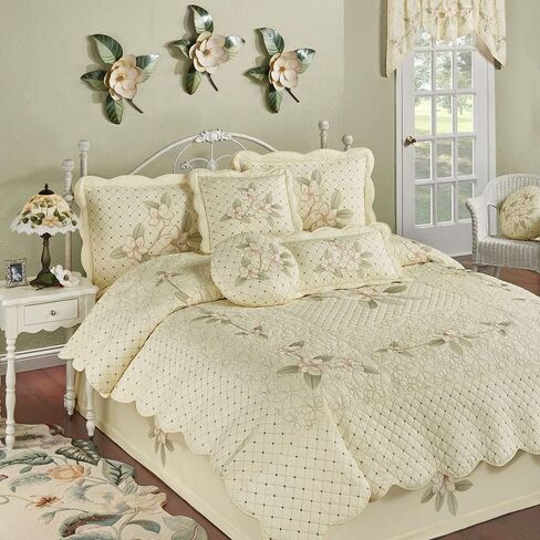 منحوتة جدارية من Touch of Class Belle Fleur Magnolia - كريمي، عاجي - فن معدني زهري لغرفة النوم، وغرفة المعيشة، والمطبخ، والحمام، والحمام الداخلي - مرسومة يدويًا - بلوم فردي - سحر جنوبي in Saudi Arabia
