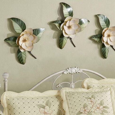 منحوتة جدارية من Touch of Class Belle Fleur Magnolia - كريمي، عاجي - فن معدني زهري لغرفة النوم، وغرفة المعيشة، والمطبخ، والحمام، والحمام الداخلي - مرسومة يدويًا - بلوم فردي - سحر جنوبي in Saudi Arabia