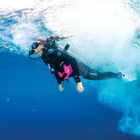 SCUBAPRO Luna 2.0 Wrist Dive Computer in Saudi Arabia
