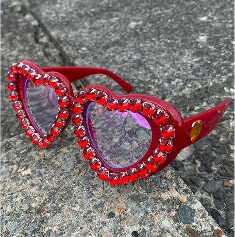 Love Heart Shaped Reading Glasses Women Big Diamond Reader Glasses Fashion Blue light blocking Rhinestone Eyeglasses in Kuwait