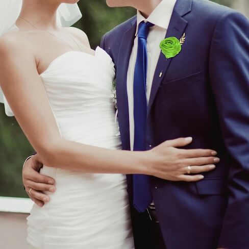 Rose Men Suit Boutonnieres, Golden Leave Brooch Lapel Pin, Boutonnieres for Men Wedding/Groom Groomsmen for Prom Wedding Party in Kuwait