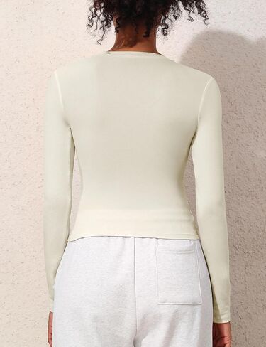 Hilor Women's Long Sleeve T Shirts Crew Neck Tight Fitted Tee Tops Basic Going Out Tops Crop Y2K Clothes in Saudi Arabia