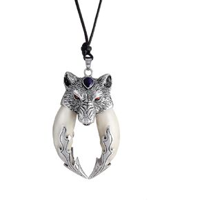 HAQUIL Wolf Tooth Pendant Necklace, Wolf Necklace for Men, Norse Viking Wolf Head Necklace Punk Animal Wolf Jewelry Gift for Men