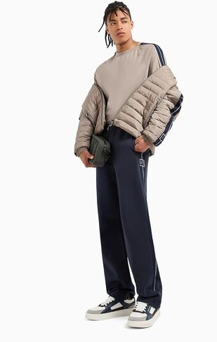 تي شيرت Emporio Armani الرجالي بشعار Axe Line ذو مقاس عادي من الجيرسيه الثقيل in Kuwait