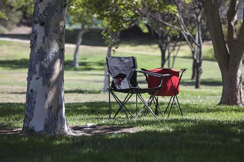 PICNIC TIME NCAA Oregon Ducks PTZ Camp Chair, Picnic Chair, Beach Chair with Carrying Bag, (Black) in Saudi Arabia