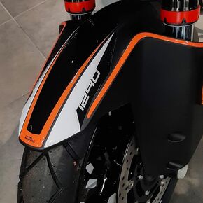 Motorcycle 3D Stickers Compatible with KTM 1290 Super Adventure S 2021. Central Front Fender Protection from Impact and Scratches. Resin Stickers - Made in Italy