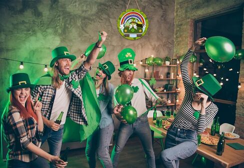 WaaHome سعيد عيد القديس باتريك علامة اكليلا من الزهور لديكور الباب الأمامي، ديكورات باب القديس باتريك، 11.3 "x11.3" علامة ديكور القديس باتريك للمنزل جدار الباب الأمامي ديكورات حفلات الشرفة in Kuwait