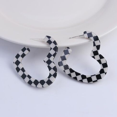 ONLYJUMP Checkerboard Hoop Earrings for Women Colorful Acrylic Resin Checker Black White Grid Lightweight Open C shaped Earrings Y2k Lightweight Xmas Jewelry Gift in Saudi Arabia