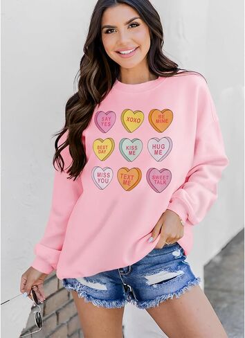 سويت شيرت نسائي لعيد الحب Love Heart XOXO مضحك للمحادثة على شكل قلب قميص علوي بياقة دائرية ملابس كبيرة الحجم (وردي، كبير) in Kuwait