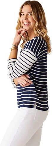Carve Designs Women's Zella Pullover in Saudi Arabia