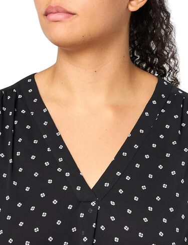 Jones New York Women's Traditional in Saudi Arabia