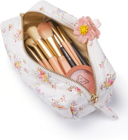 Popvibe Small Quilted Floral Makeup Bag for Purse, White Flower Cotton Quilt Cosmetic Bag for Travel Cute Coquette Mini Bags for Essential Traveling Toiletry Pouch for Women Girls in Saudi Arabia