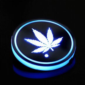 حامل أكواب للسيارة مزود بـ 420 ورقة LED وقاعدة أكواب للمشروبات مع 7 ألوان متغيرة، قطعتان in Kuwait