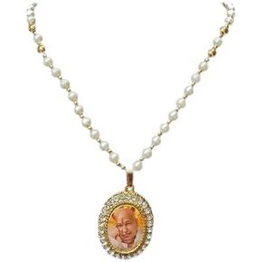 BLESSINGS HUB II Guru Ji Swaroop/Photo Pendant With Long Neck Chain for Men, Women.