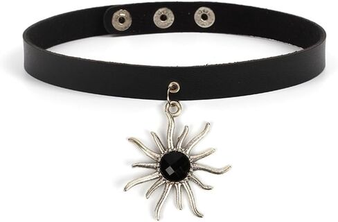 Black Heart Choker Necklace Punk Black PU Leather Choker Vintage Love Heart Pendant Day Collar Gothic Harajuku Jewelry Gifts in Kuwait