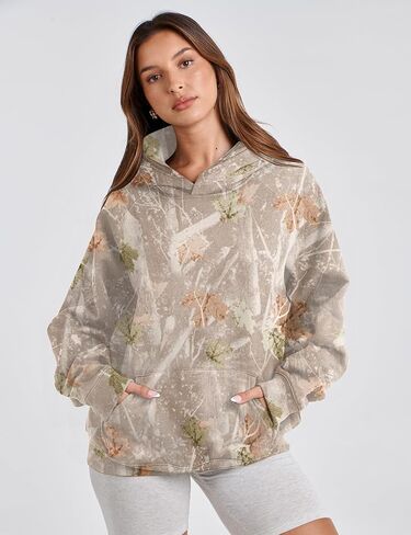 Womens Camo Hoodies Maple Leaf Print Oversized Hooded Sweatshirt Long Sleeve Camouflage Graphic Pullover Sweatshirt in Saudi Arabia