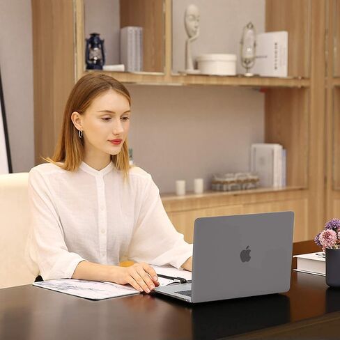 حافظة MOSISO متوافقة مع جهاز MacBook Pro مقاس 16 بوصة إصدار 2020 2019 A2141 مع شريط اللمس، وغطاء صلب من البلاستيك الواقي للغاية وغطاء لوحة المفاتيح، أسود in Kuwait