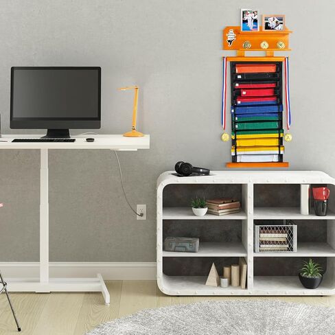 رف عرض حزام الكاراتيه 12 حزامًا من ELEGICKLIP مع رف عرض الكأس والميدالية بطبقتين، رف عرض حزام الفنون القتالية مع ملصقات، حامل عرض حزام التايكوندو للأطفال والكبار in Kuwait