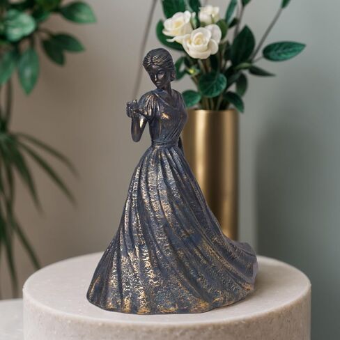 Sculptures Home Decor Bookshelf Decorative Objects Resin Girl Statue Holding Bird Modern Office Shelf Decor Room Decor Gifts for Women in Saudi Arabia