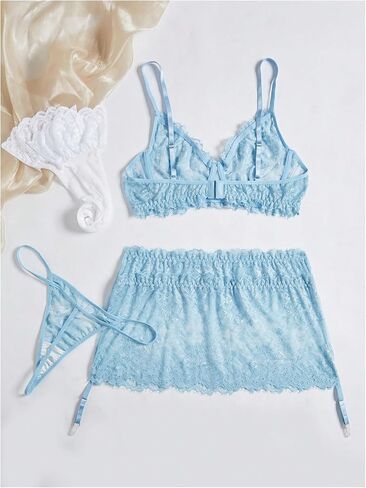 WDIRARA Women's Plus Size Floral Lace Mesh Underwire Lingerie Set with Fishnet Stockings in Saudi Arabia