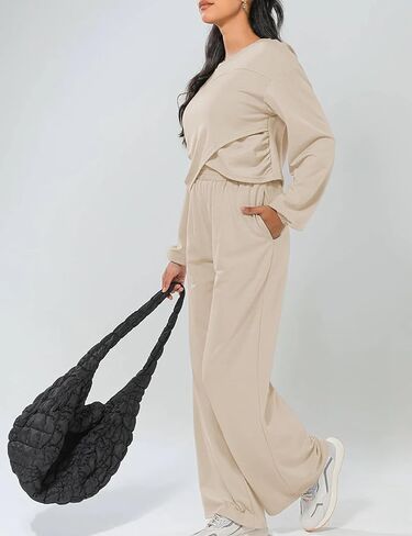 ملابس نسائية مكونة من قطعتين وبنطلون رياضي قصير وبدلة رياضية مع جيوب in Kuwait