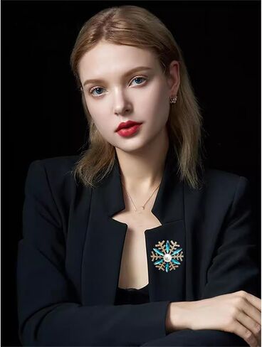 Snowflake Brooch Pin for Women Ladies Dainty Cubic Zirconia Simulated Snowflake Pearl Brooch Pins Charm Christmas Wedding Banquet Party Clothes Accessories Brooch in Saudi Arabia