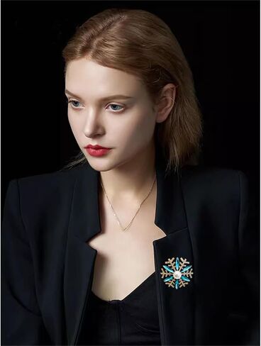 Snowflake Brooch Pin for Women Ladies Dainty Cubic Zirconia Simulated Snowflake Pearl Brooch Pins Charm Christmas Wedding Banquet Party Clothes Accessories Brooch in Saudi Arabia