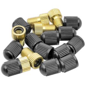 محول صمام بريستا من النحاس مع أغطية قيمة - محول بريستا إلى شريدر - من فرنسا/المملكة المتحدة إلى الولايات المتحدة - منفاخ إطارات الدراجة، أدوات ضاغط هواء للدراجة لتضخيم الإطارات باستخدام مضخة قياسية أو ضاغط هواء in Kuwait