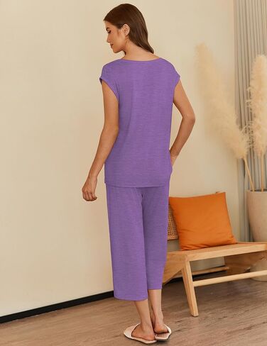 Ekouaer Women's Capri Pajamas Set Short Sleeve Loungewear 2 Piece Pjs Top & Capri Pants Set Sleepwear with Pockets S-XXL in Saudi Arabia