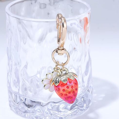 Cute Strawberry keychain - Daisy Flower Heart Key rings - Bag Charms Purse Accessories Decor for Women Girl Gift in Saudi Arabia